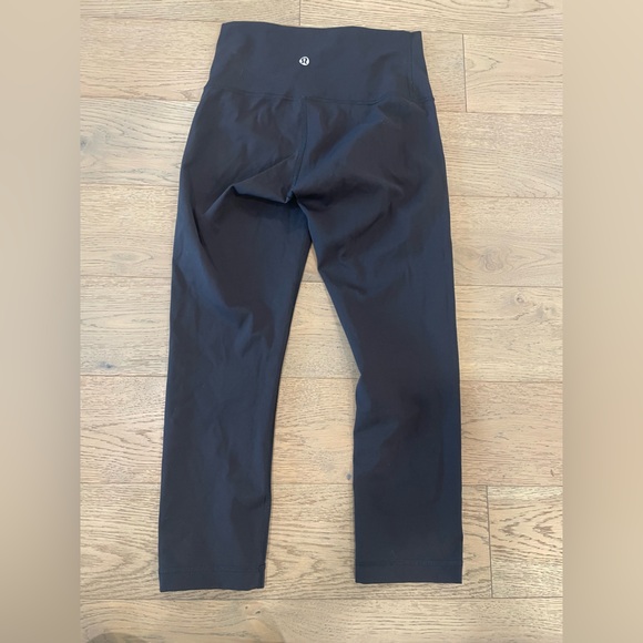 Lot of 4 capri leggings - lululemon, H&M - Picture 10 of 16
